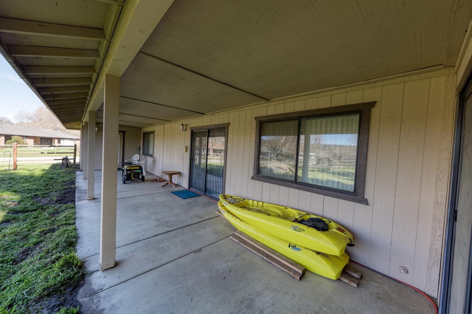 29180 North Lower Valley Road Tehachapi, CA 93561 - Photo 27 of 32 29180 N Lower Valley Rd-large-032-024-La