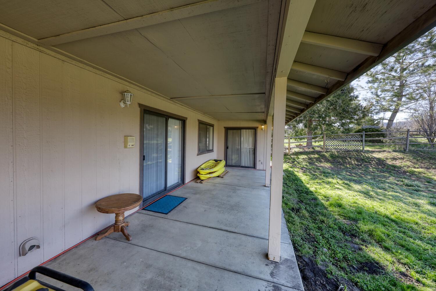 29180 North Lower Valley Road Tehachapi, CA 93561 - Photo 28 of 32 29180 N Lower Valley Rd-large-034-035-Lo