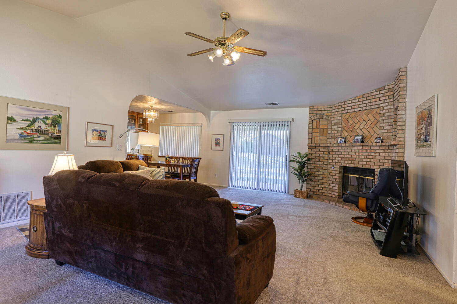 29180 North Lower Valley Road Tehachapi, CA 93561 - Photo 5 of 32 29180 N Lower Valley Rd-large-005-028-La