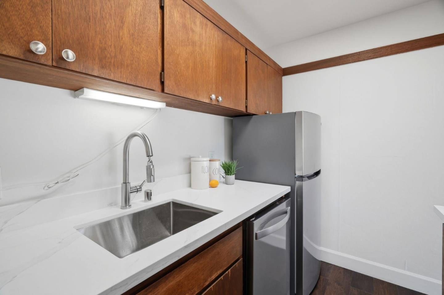 500 West Middlefield Road, Unit 41 Mountain View, CA 94043 - Photo 10 of 34 Gallery Image 10