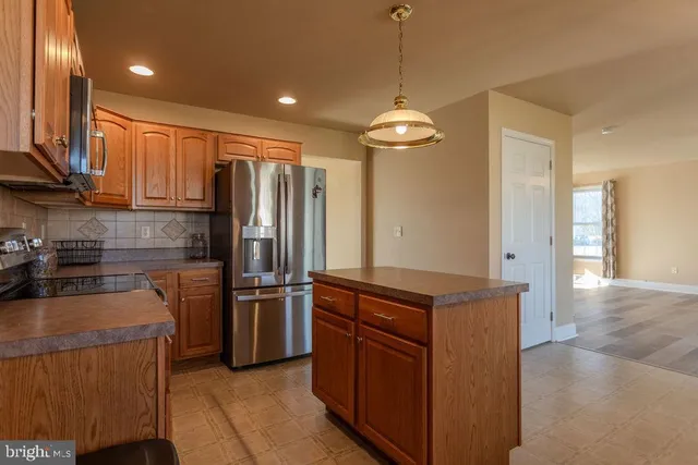 $325,000 | 11 Irvin Drive, Shippensburg, PA 17257