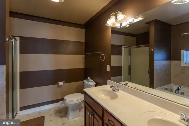 $325,000 | 11 Irvin Drive, Shippensburg, PA 17257