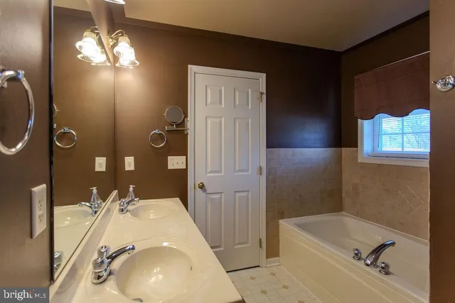 $325,000 | 11 Irvin Drive, Shippensburg, PA 17257