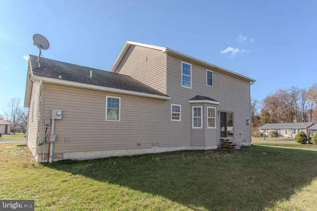 $325,000 | 11 Irvin Drive, Shippensburg, PA 17257