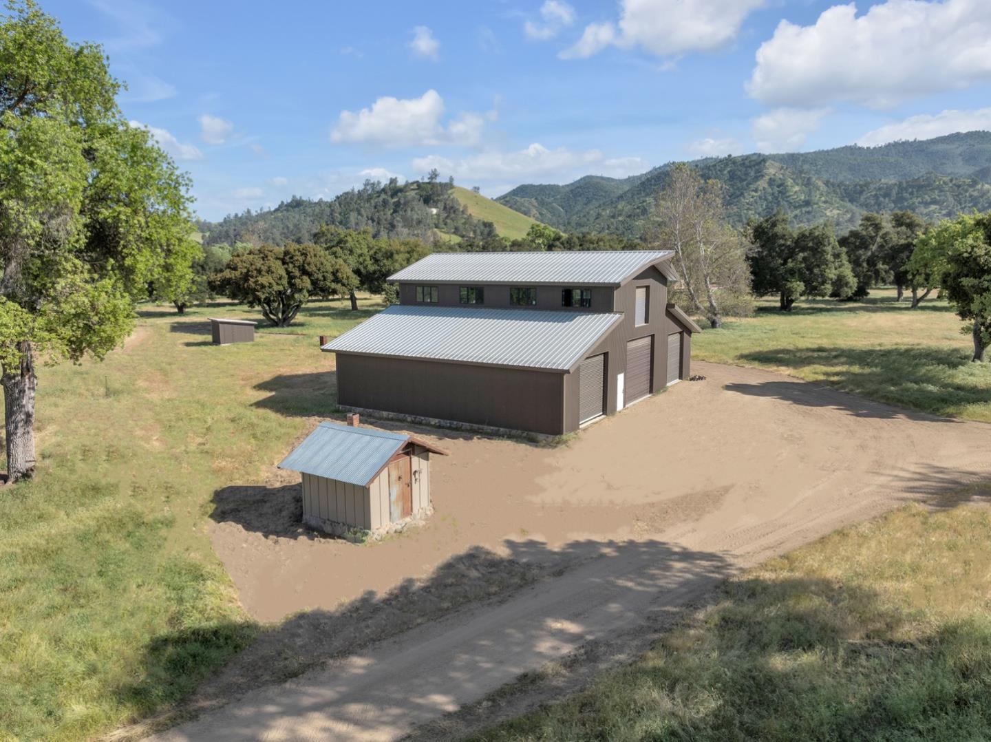 770 Limekiln Road Hollister, CA 95023 - Photo 9 of 32