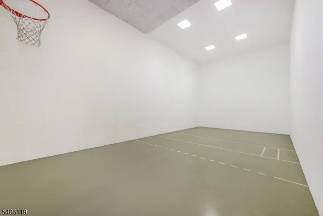 $435,000 | 9 Cerone Court, West Orange, NJ 07052