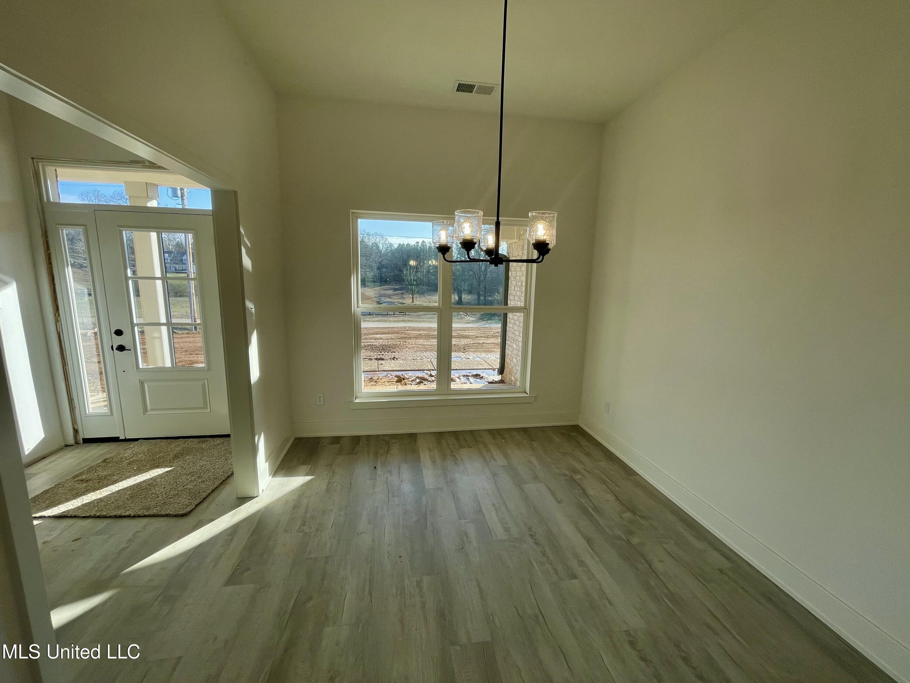 70 Farley Road Byhalia, MS 38611 - Photo 5 of 11 IMG_E0012