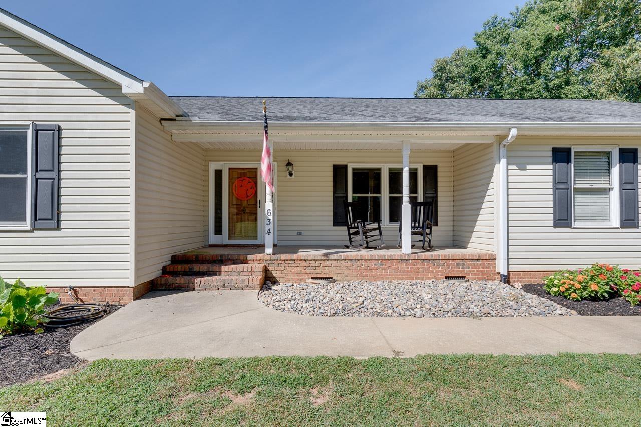634 Mountain View Road Williamston, SC 29697 - Photo 3 of 35 Gallery Image 3