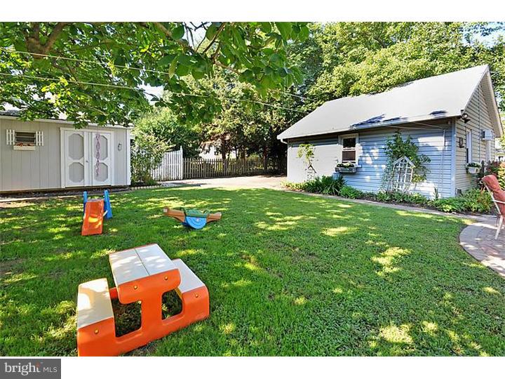 646 Croyden Road Cheltenham, PA 19012 - Photo 24 of 25 Back Yard