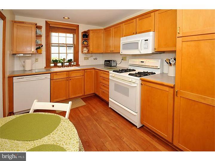 646 Croyden Road Cheltenham, PA 19012 - Photo 9 of 25 Kitchen