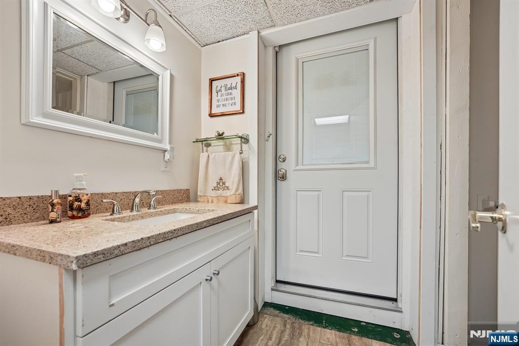 383 Closter Dock Road Closter, NJ 07624 - Photo 12 of 16 Gallery Image 12