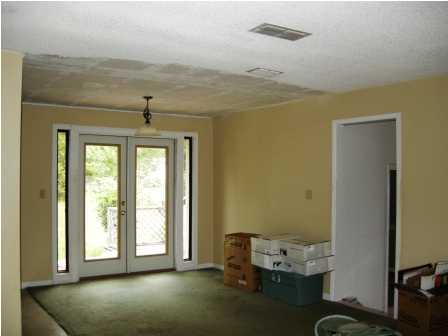 691 Ridge Lake Road Crestview, FL 32536 - Photo 3 of 15 a view of a livingroom with furniture