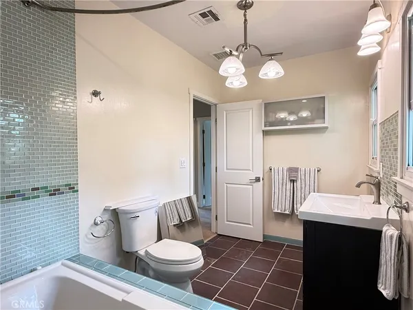 $6,450 | 1369 Hepner Avenue, Los Angeles, CA 90041