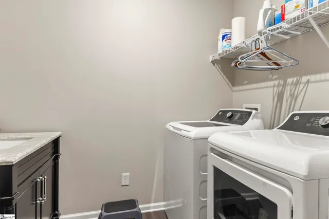 $475,000 | 105 Fawn Hill Drive, Simpsonville, SC 29681