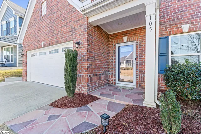 $475,000 | 105 Fawn Hill Drive, Simpsonville, SC 29681