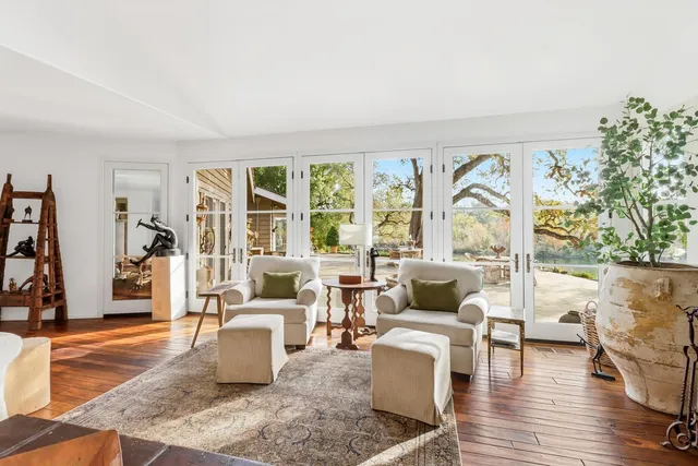 a bed room with a bed and a fireplace