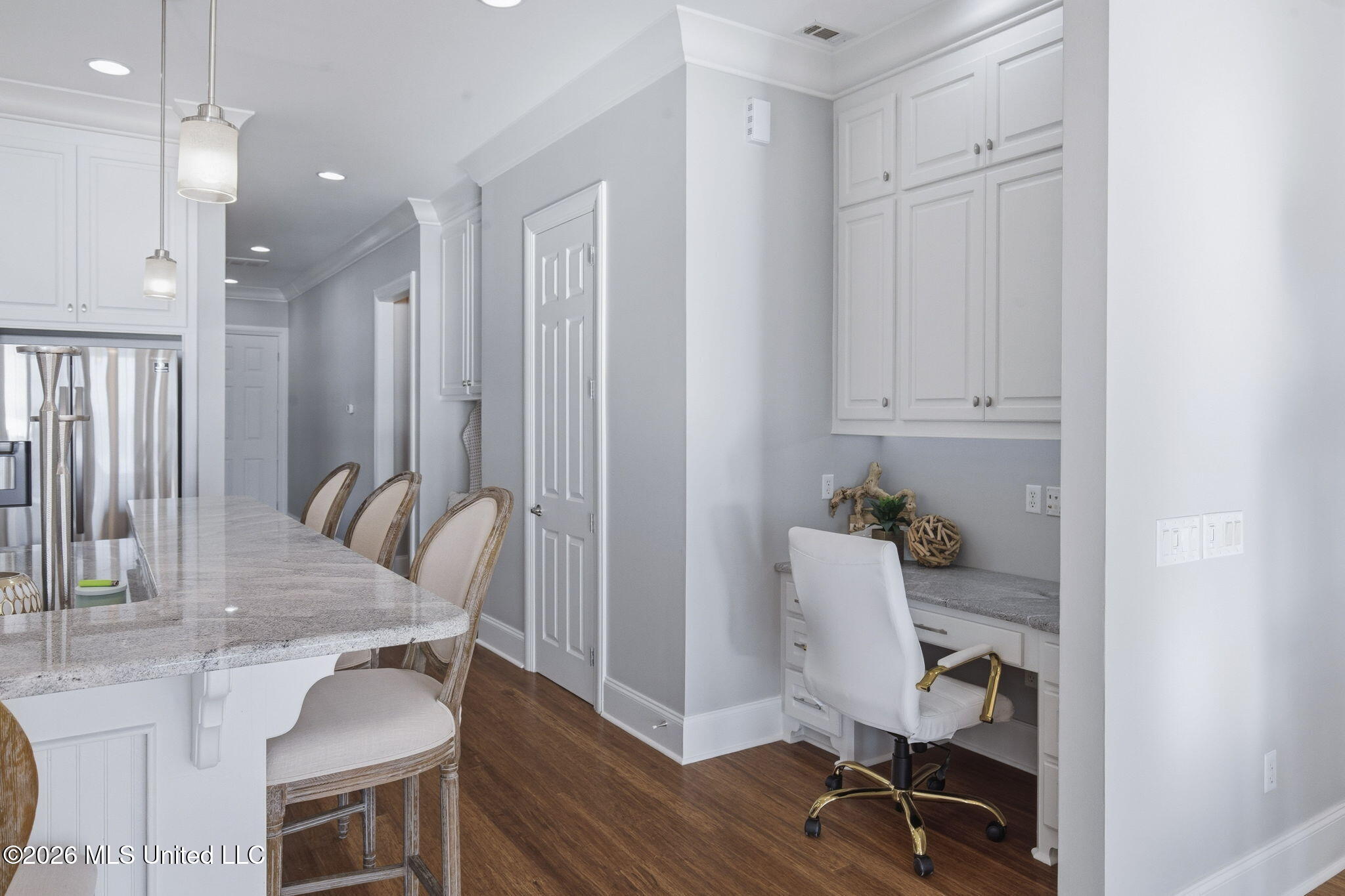 504 Port Arbor Brandon, MS 39047 - Photo 19 of 103 Desk Area