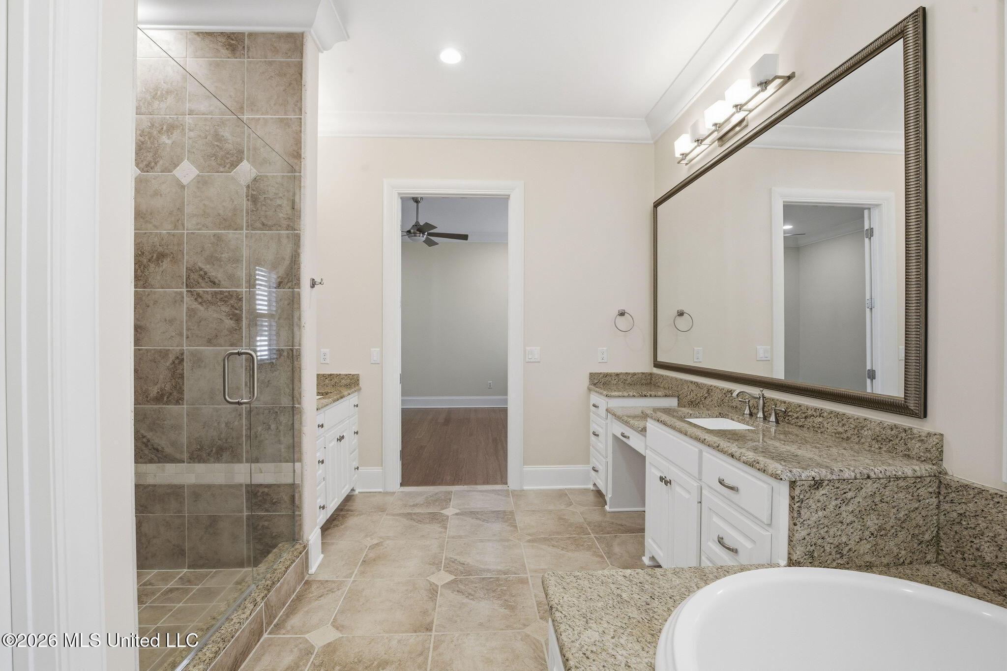 504 Port Arbor Brandon, MS 39047 - Photo 33 of 103 Dressing Vanity