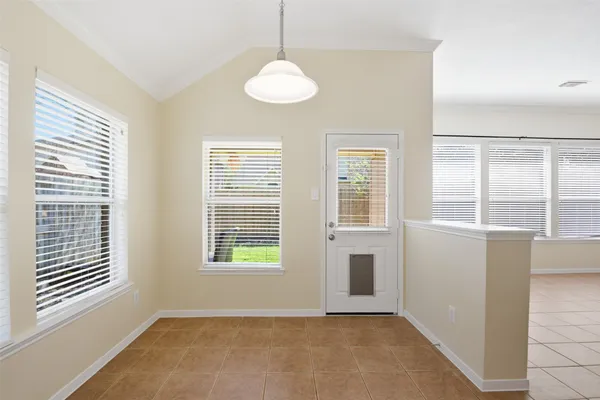 $2,150 | 7018 Chapel Meadow Lane, Richmond, TX 77407