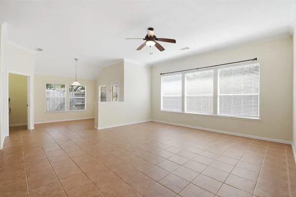 $2,150 | 7018 Chapel Meadow Lane, Richmond, TX 77407