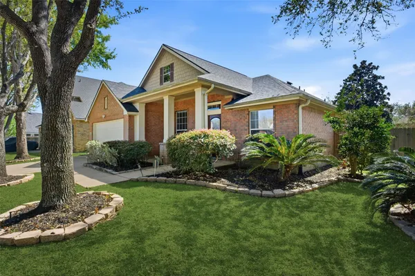 $2,150 | 7018 Chapel Meadow Lane, Richmond, TX 77407