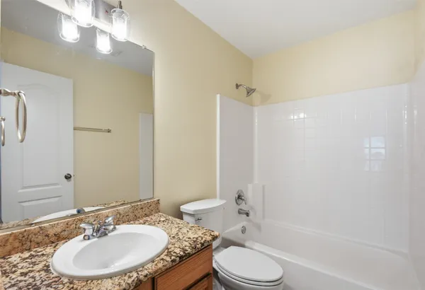 $2,150 | 7018 Chapel Meadow Lane, Richmond, TX 77407