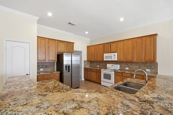 $2,150 | 7018 Chapel Meadow Lane, Richmond, TX 77407