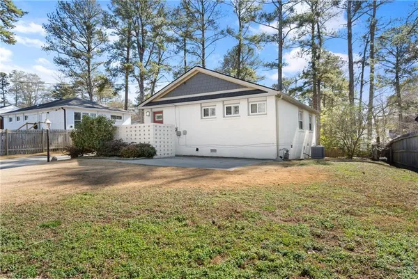$2,800 | 2026 Harwinor Road Southeast, Smyrna, GA 30082