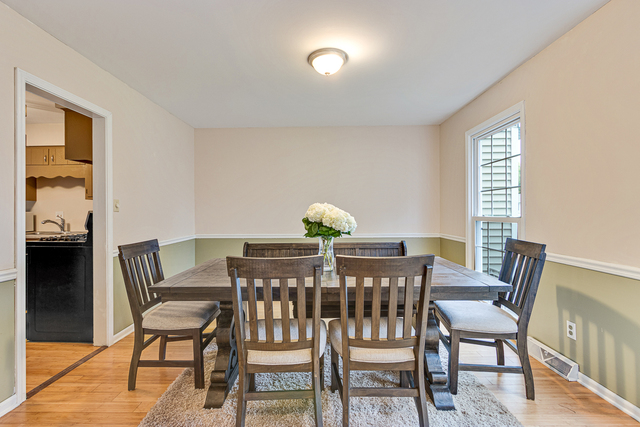 33 Cedar Gate Circle Sugar Grove, IL 60554 - Photo 6 of 30