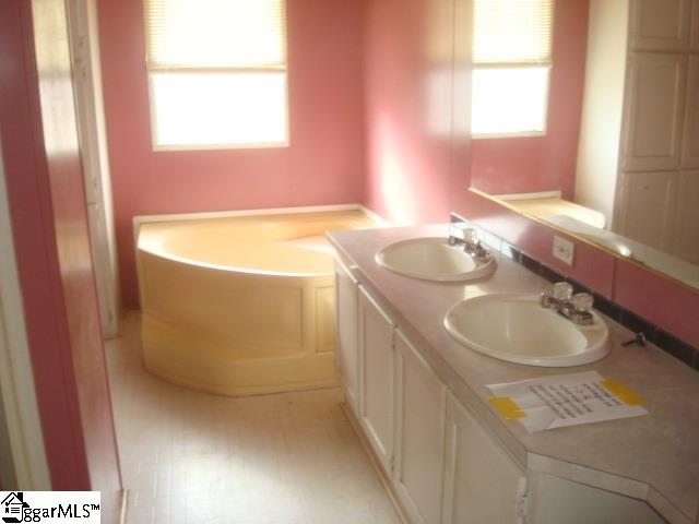 906 Shiloh Church Road Lyman, SC 29365 - Photo 12 of 20 Gallery Image 12