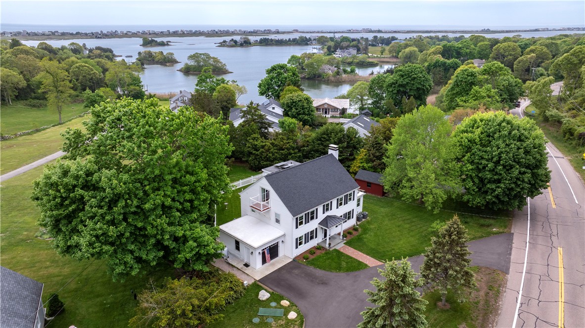 229 Shore Road Westerly, RI 02891 - Photo 4 of 40