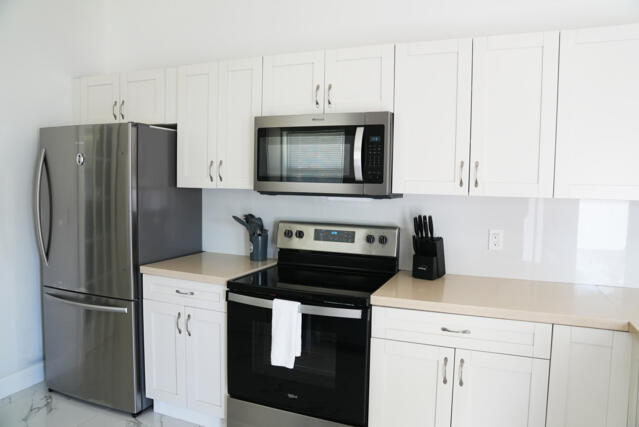 9420 Nickels Boulevard Boynton Beach, FL 33436 - Photo 20 of 57 Kitchen_2