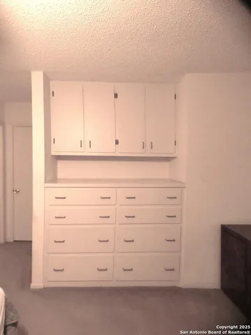 $368,750 | 40 Encino Loma, Beeville, TX 78102