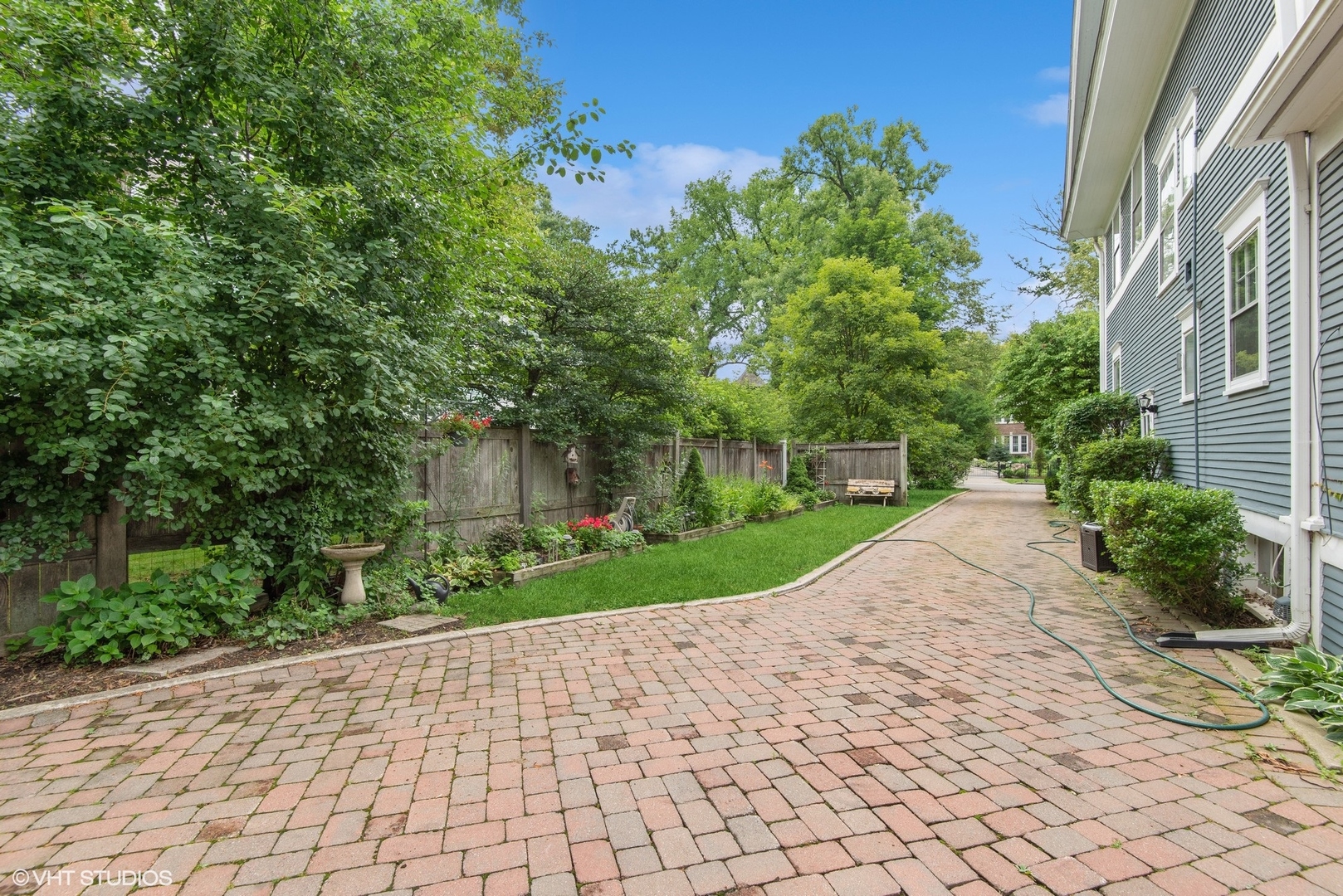 664 Lincoln Avenue Winnetka, IL 60093 - Photo 20 of 26 a view of a park with plants and trees