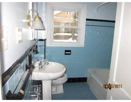 30 Cumberland Road East Providence, RI 02915 - Photo 5 of 11 Bathroom.