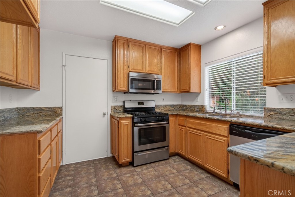 1524 Stockport Drive Riverside, CA 92507 - Photo 19 of 41