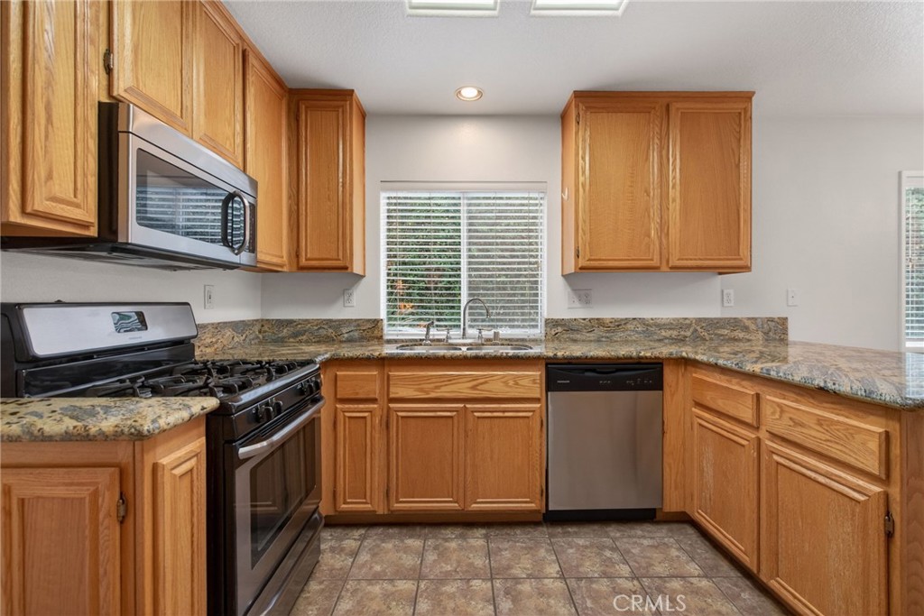 1524 Stockport Drive Riverside, CA 92507 - Photo 20 of 41