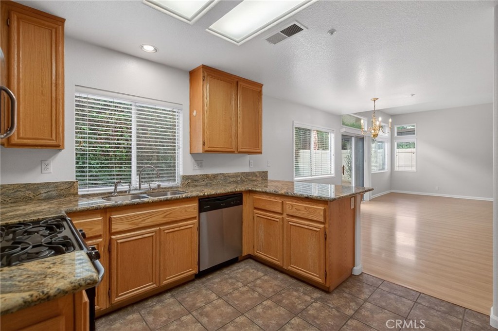 1524 Stockport Drive Riverside, CA 92507 - Photo 21 of 41