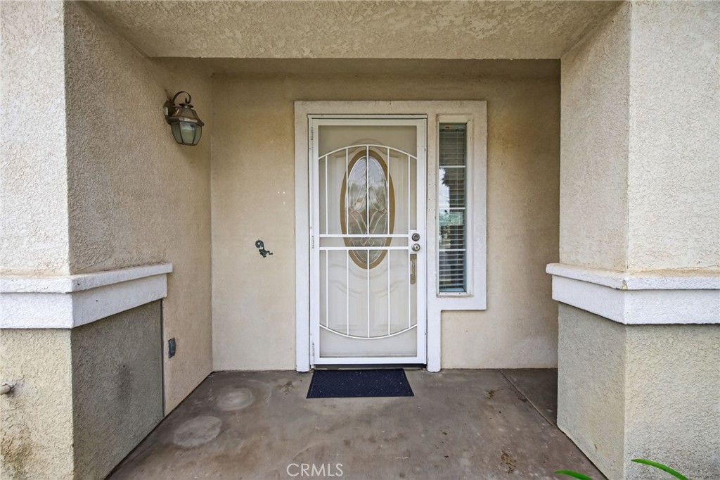 1524 Stockport Drive Riverside, CA 92507 - Photo 6 of 41