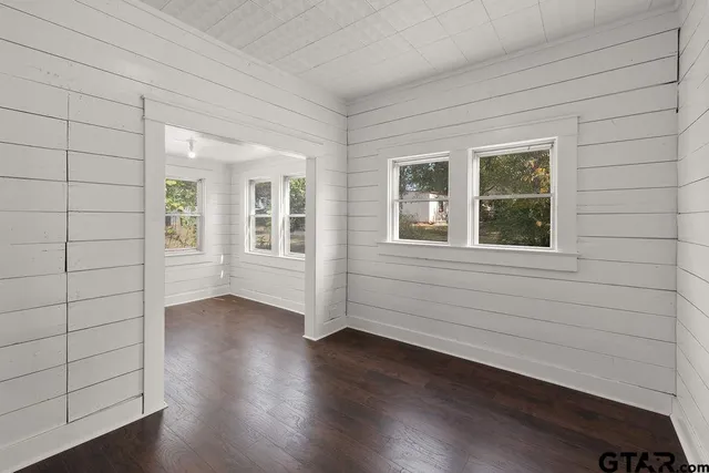 $130,000 | 241 Ayers Street, Frankston, TX 75763