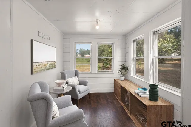 $130,000 | 241 Ayers Street, Frankston, TX 75763