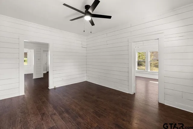 $130,000 | 241 Ayers Street, Frankston, TX 75763