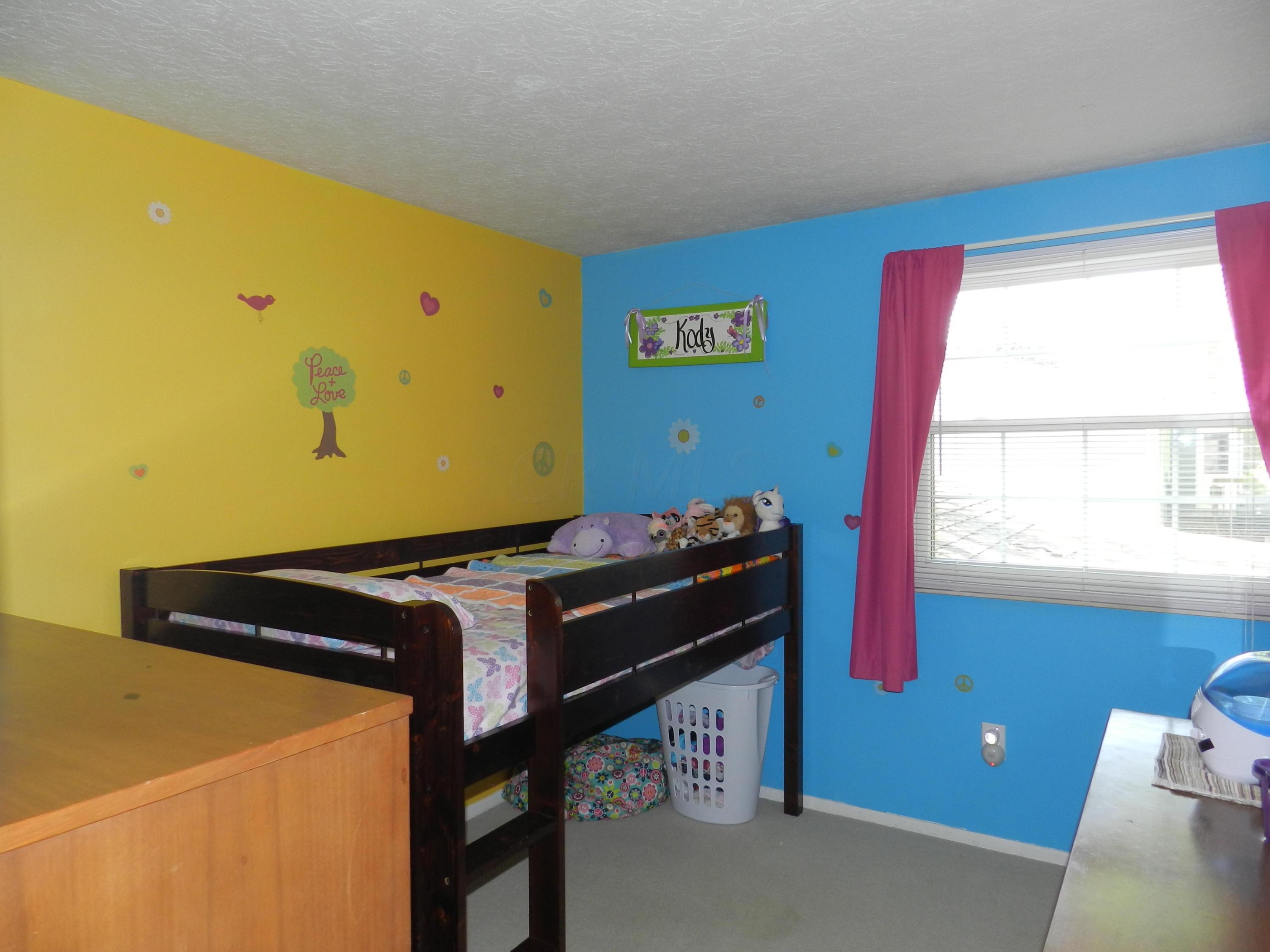 343 Timbercreek Road Reynoldsburg, OH 43068 - Photo 12 of 37