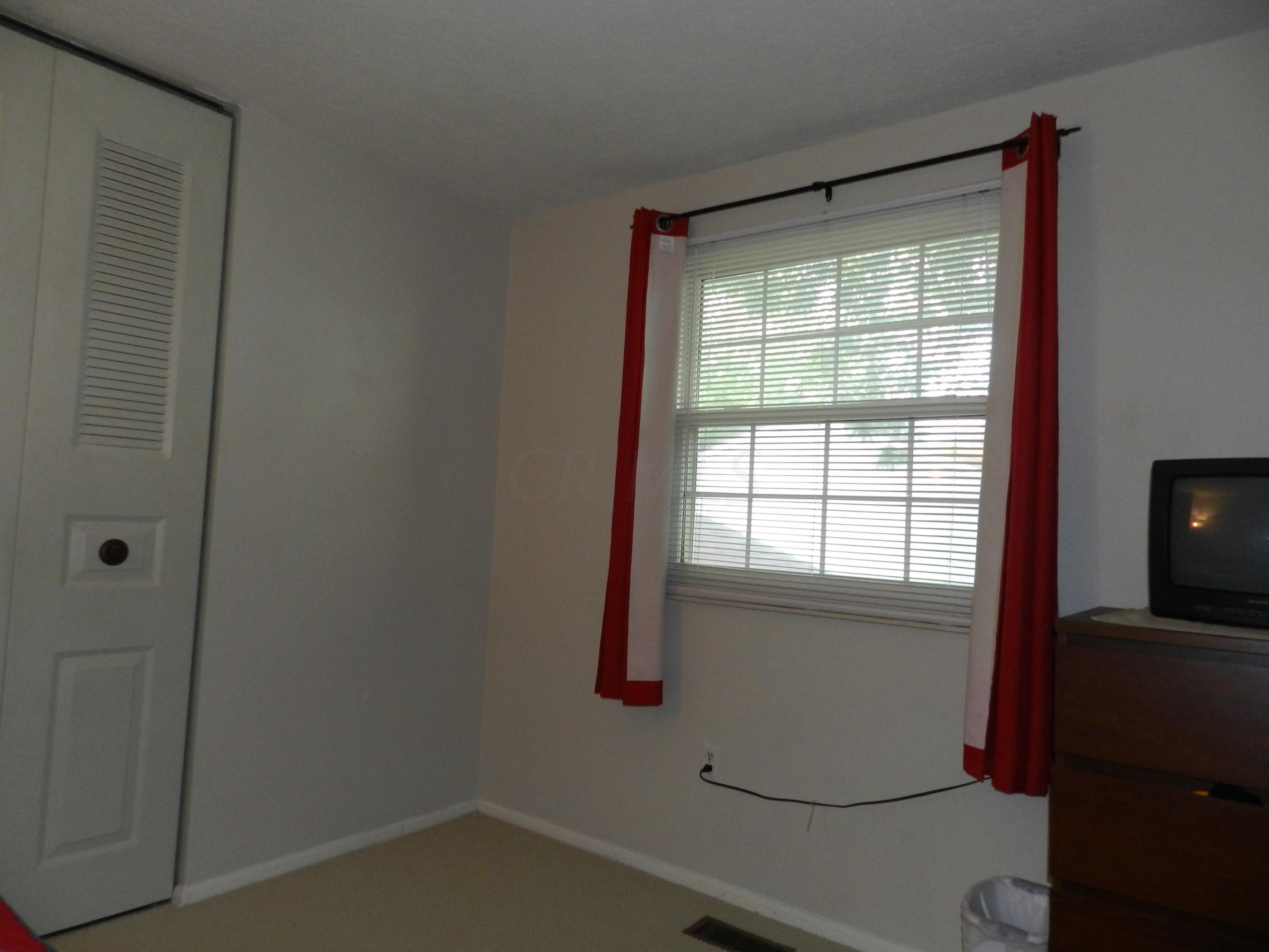 343 Timbercreek Road Reynoldsburg, OH 43068 - Photo 15 of 37