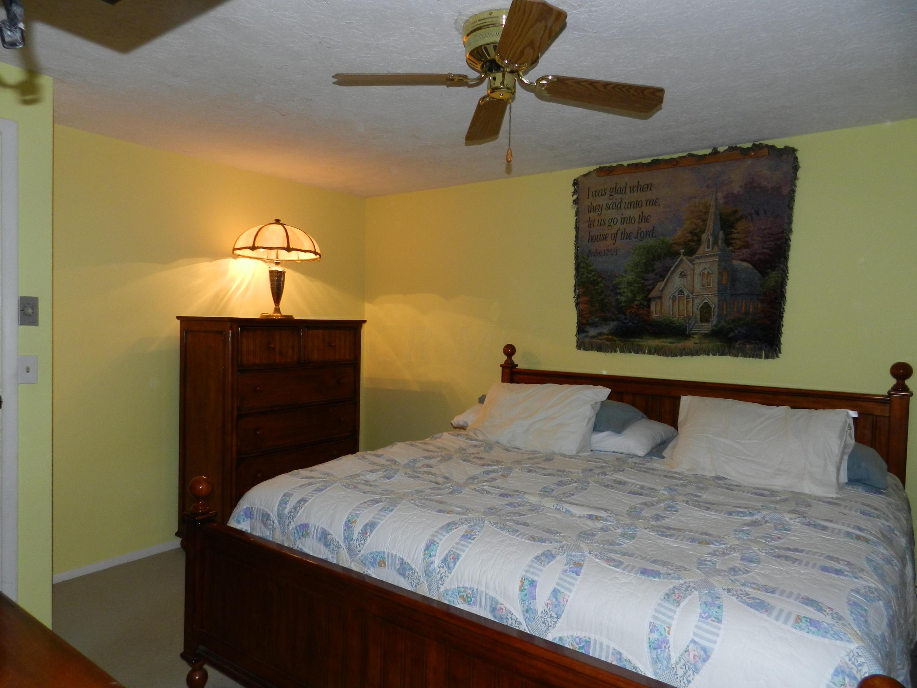 343 Timbercreek Road Reynoldsburg, OH 43068 - Photo 17 of 37
