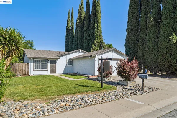 $510,000 | 554 Chestnut Avenue, Tracy, CA 95376