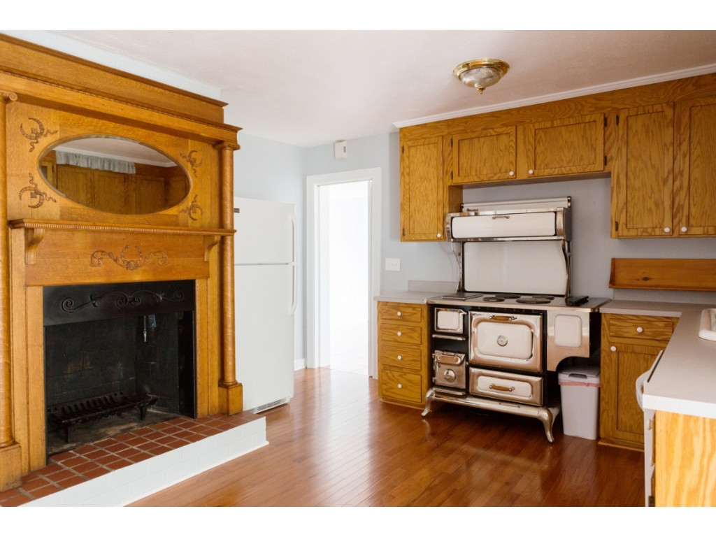 1627 Southside Road Elizabethton, TN 37643 - Photo 3 of 12 Photo 3