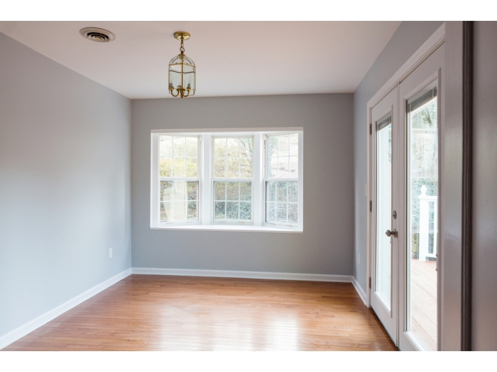 1627 Southside Road Elizabethton, TN 37643 - Photo 6 of 12 Photo 6