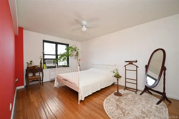 $338,000 | 73-11 Bell Boulevard, Unit 1F | Oakland Gardens