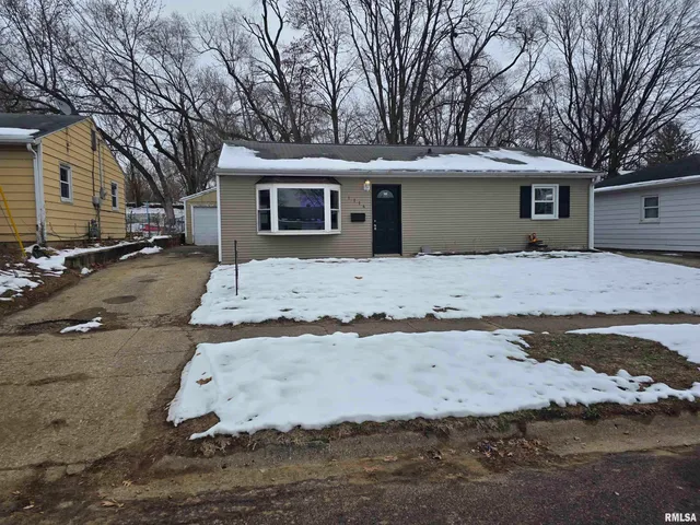 $124,900 | 1114 North 15th Street, Pekin, IL 61554